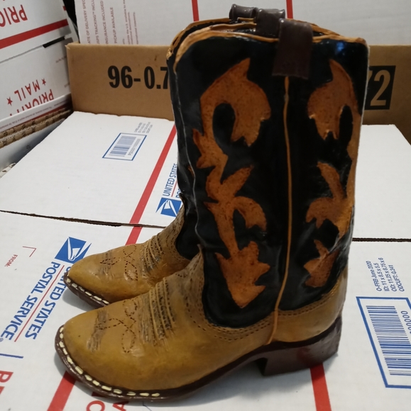 VINTAGE COWBOY WEIGHT/HOLDER Other - 👢COWBOY BOOT BOOKEND/WEIGHT🐴NICE VINTAGE FIND.GIFT THIS NOW.